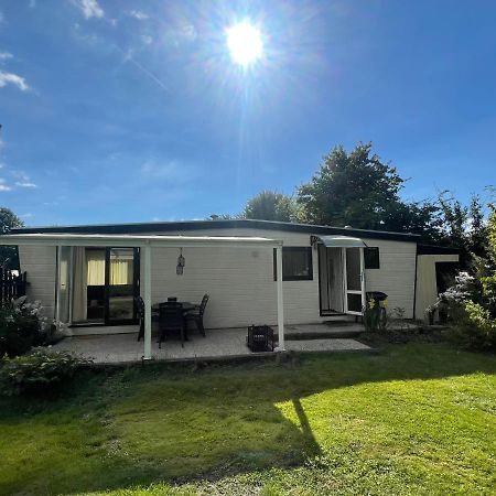 Chalet D12 - Camping It Soal Workum Exterior photo